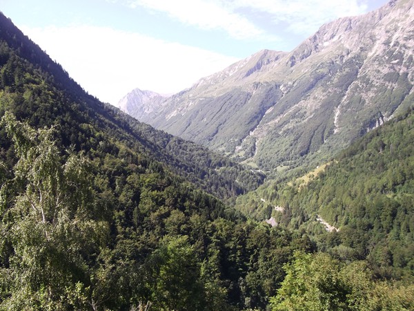 Massif du Taillefer et accès vers le Col d'Ornon.