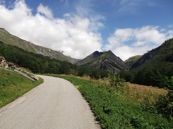 A la sortie de Clavans le Haut, la Vallée du Ferrand se découvre... magnifique !