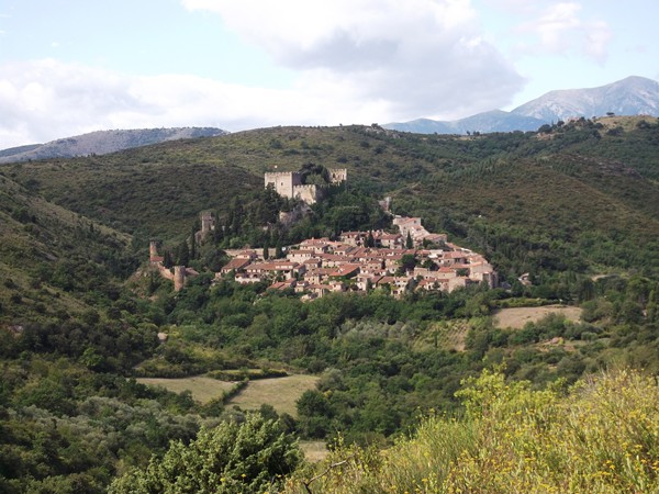 Castelnou, classé parmi les plus beaux villages de France.